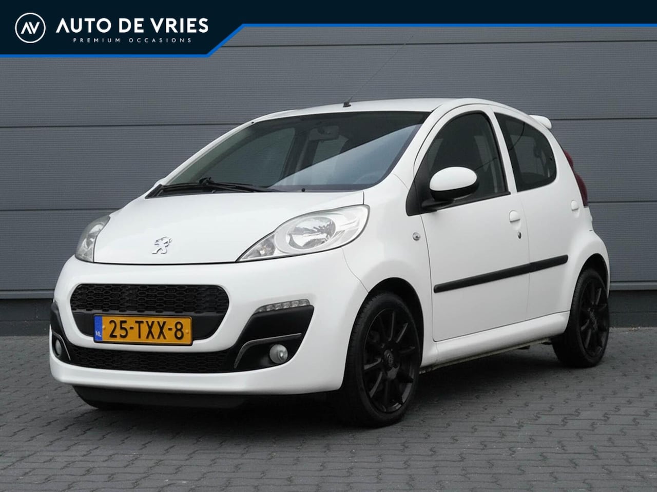 Peugeot 107 - 1.0 68pk 5drs. Active | Airco | 15" Velgen | Achterspoiler - AutoWereld.nl