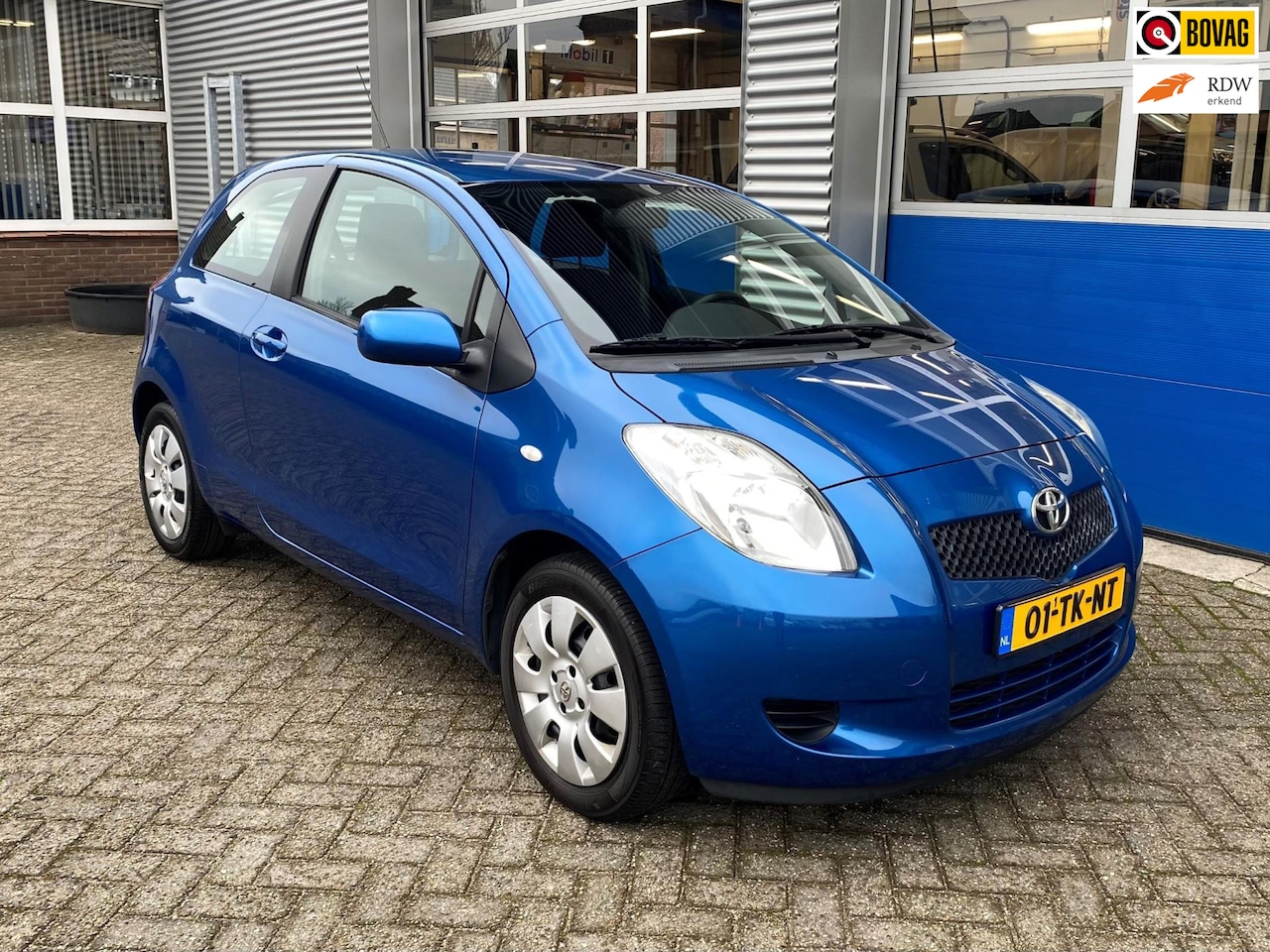 Toyota Yaris - 1.3 VVT-i Sol 1.3 VVTi Sol - AutoWereld.nl