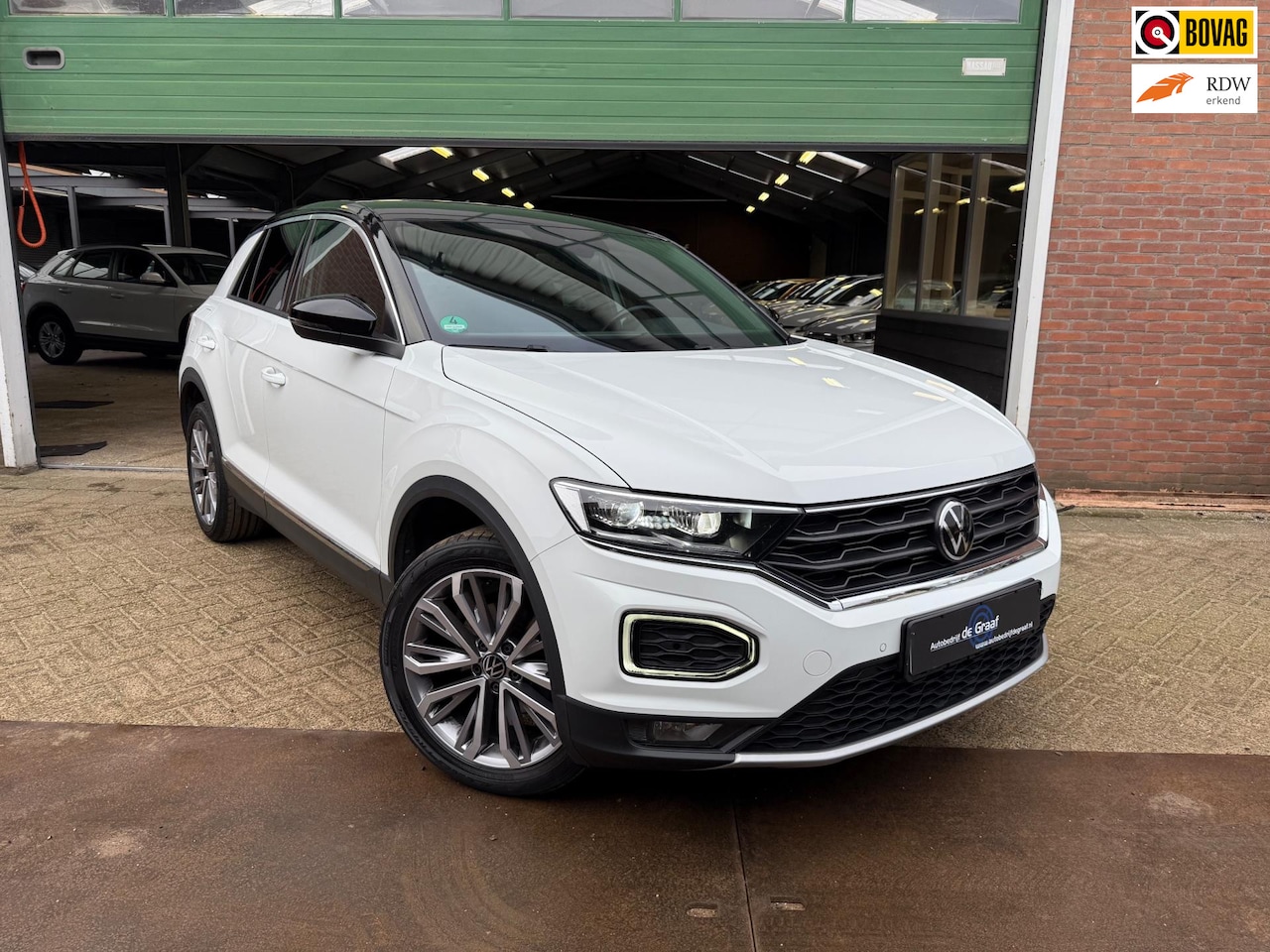 Volkswagen T-Roc - 1.5 TSI DSG|ACC/DIGITAAL/TRHAAK/ELEC-KLEP - AutoWereld.nl
