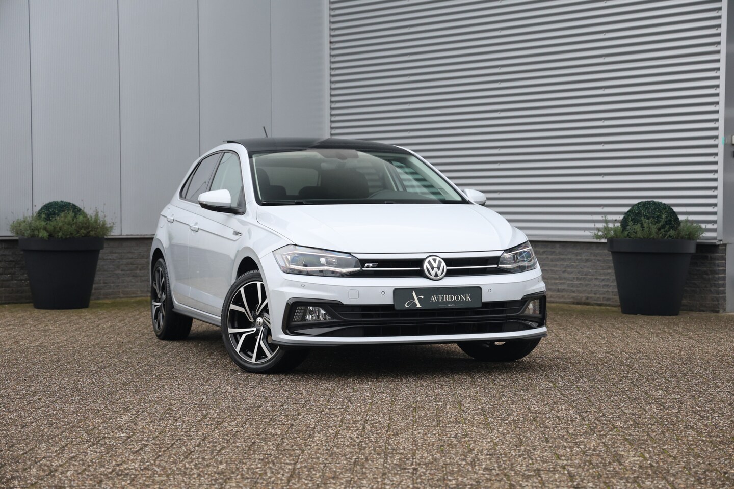 Volkswagen Polo - 1.0 TSI 95PK R-line NAP|Pano|Led|Acc|Clima|17inch - AutoWereld.nl