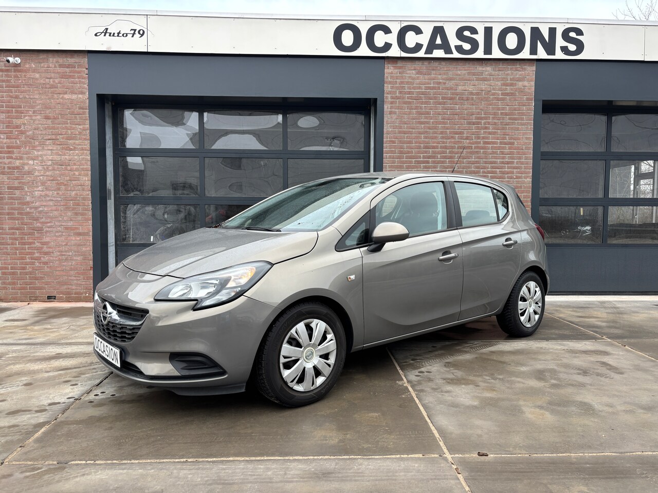 Opel Corsa - 1.2-16V Business+ | Airco. Cruise. Parkeersensoren. Etc.