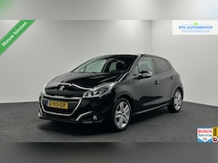 Peugeot 208 - 1.2 PureTech Signature TREKHAAK NAVI CARPLAY