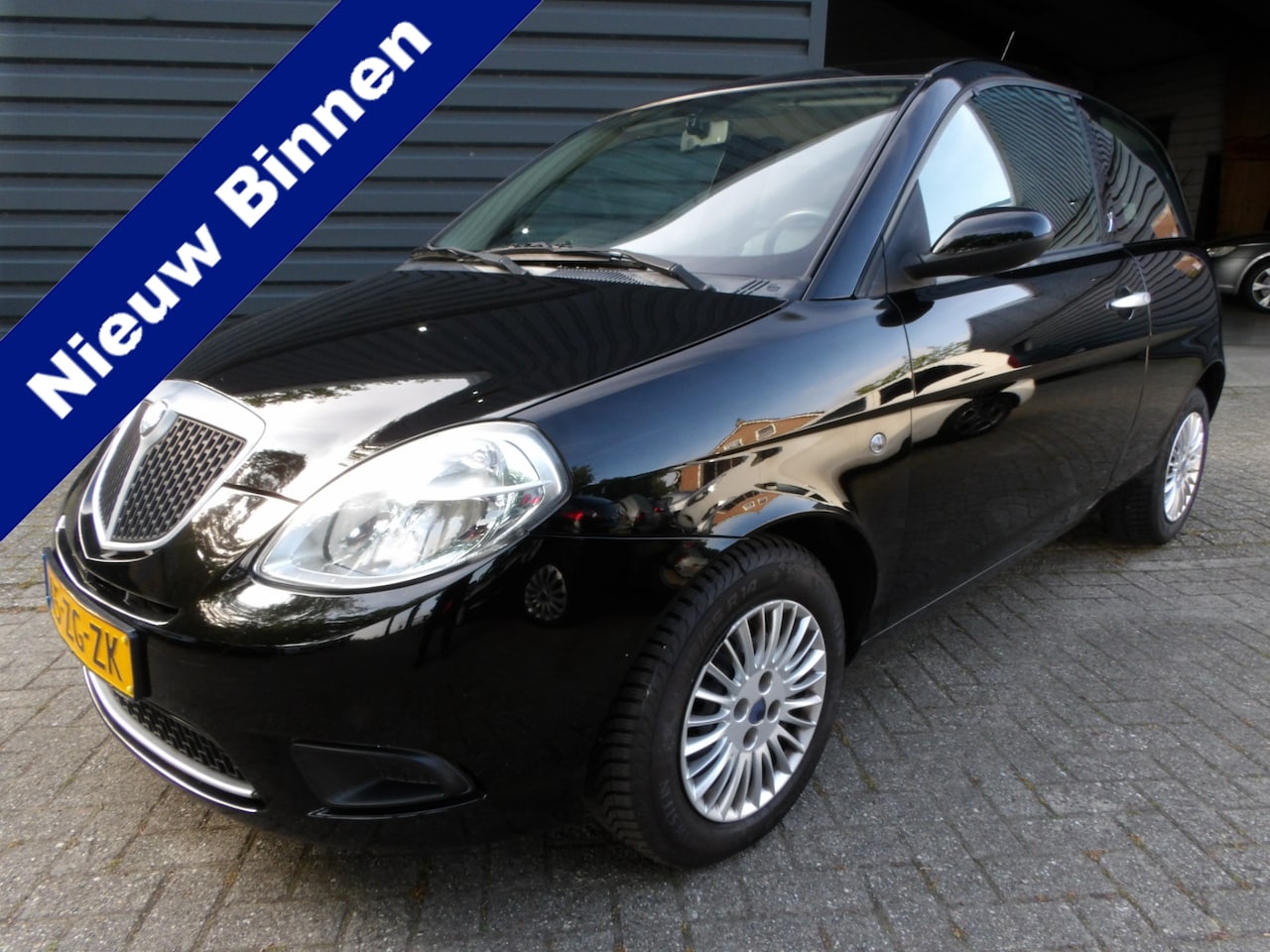 Lancia Y(psilon) - Ypsilon 1.2 Argento Airco Centraal - AutoWereld.nl