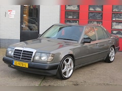 Mercedes-Benz 200-500 (W124) - 260 E 6 Cilinder