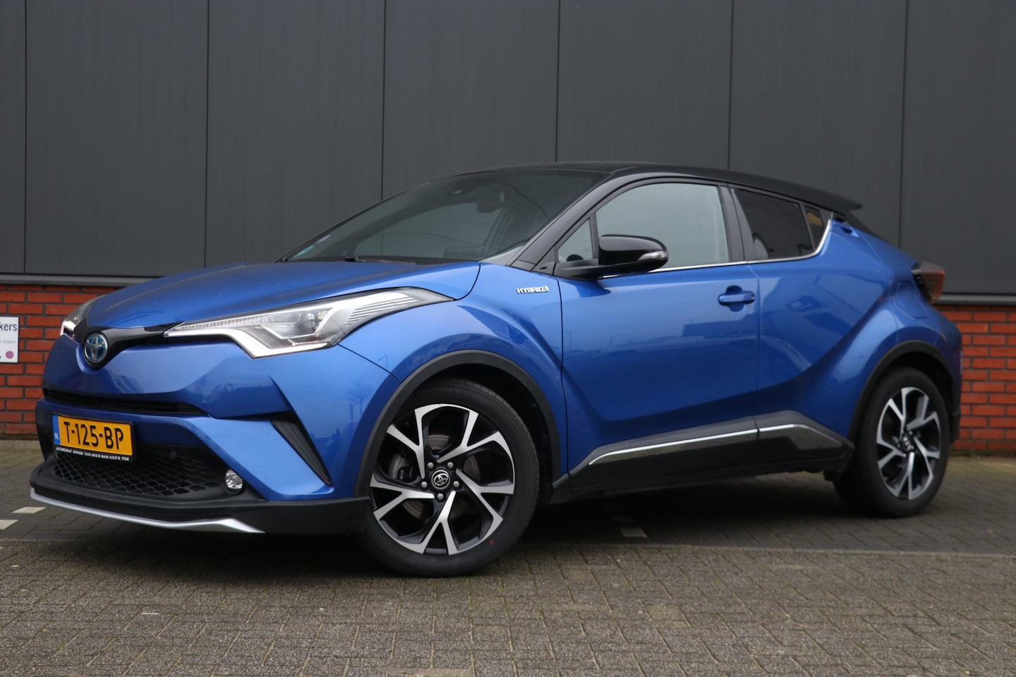 Toyota C-HR - 1.8 Hybrid Executive Automaat | side assist | - AutoWereld.nl