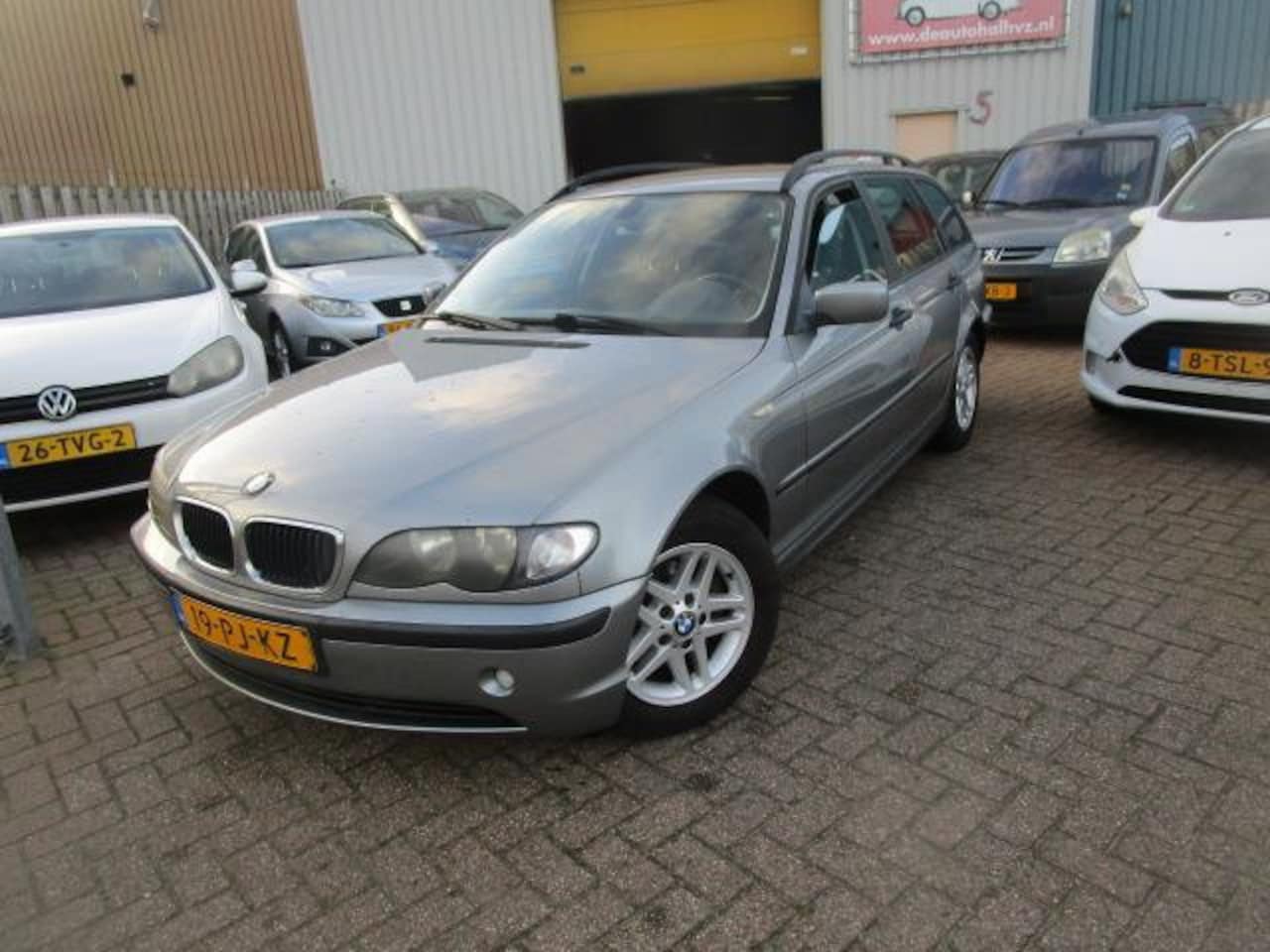 BMW 3-serie Touring - 316i Black&Silver II - AutoWereld.nl
