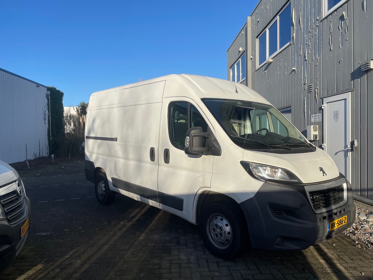 Peugeot Boxer - 335 2.2 HDI L2S - AutoWereld.nl