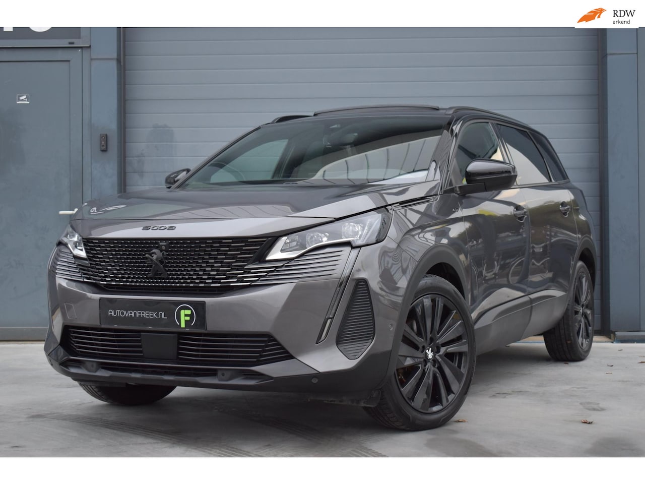Peugeot 5008 - 1.2 PureTech GT 7-Persoons Black Pack | PANO | FOCAL | SFEER | TREKHAAK| VIRTUAL | ACC | M - AutoWereld.nl
