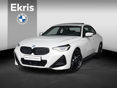 BMW 2-serie Coupé - 220i | High Executive | M Sport | Parking Pack | Achteruitrijcamera | Head-Up Display | St