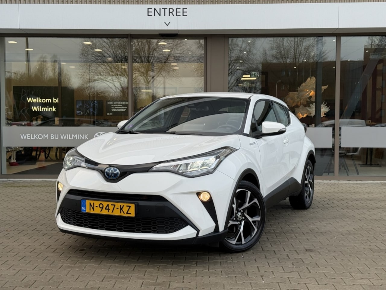 Toyota C-HR - 1.8 Hybrid Dynamic | Navigatie | Parkeersensoren V+A - AutoWereld.nl
