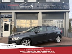 Volvo V60 - 2.0 D2 Kinetic Bj 2016 Dealer onderhouden Zuinige diesel