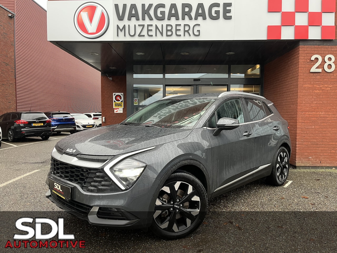 Kia Sportage - 1.6 T-GDi Plug-in Hybrid AWD DynamicPlusLine // ADAPT. CRUISE // CAMERA+SENSOREN // NAVI+C - AutoWereld.nl