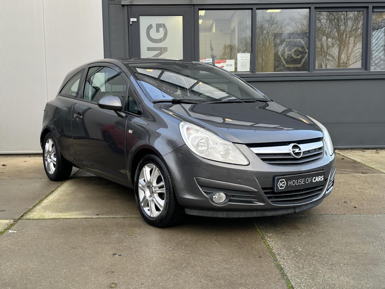 Opel Corsa - 1.4 16V Cosmo Clima Cruise Leder Trekhaak NAP - AutoWereld.nl