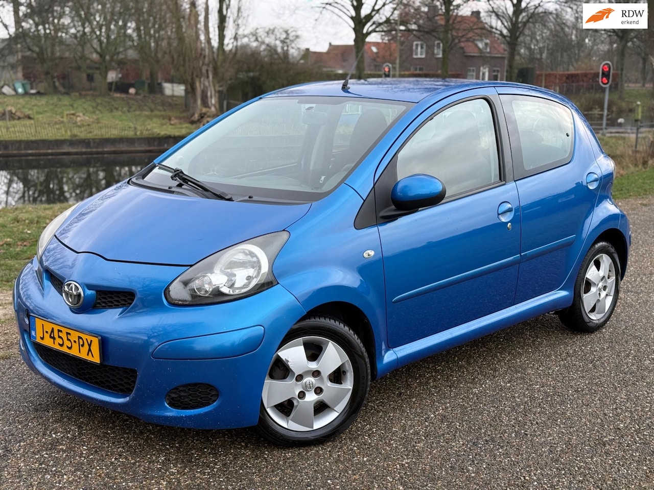 Toyota Aygo - 1.0-12V Comfort|Automaat|5 deurs | Apk - AutoWereld.nl