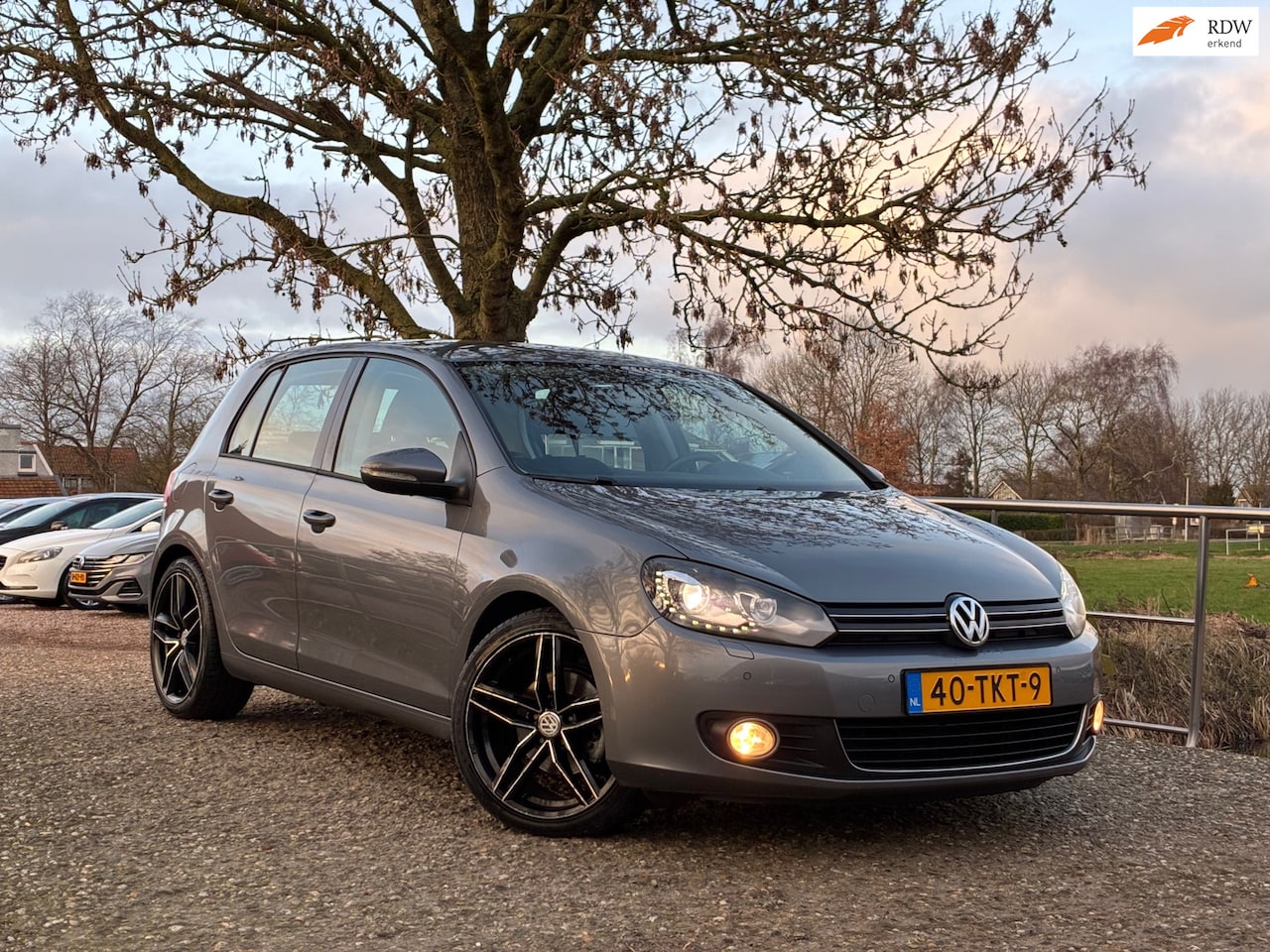 Volkswagen Golf - 2.0 TDI Highline BlueMotion | Clima + Cruise nu € 4.975,-!!! - AutoWereld.nl