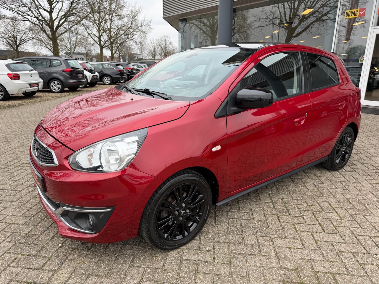 Mitsubishi Space Star - 1.2 Instyle 1.2 Instyle, Automaat, Navi, Apple carplay, Stoelverwarming, etc - AutoWereld.nl