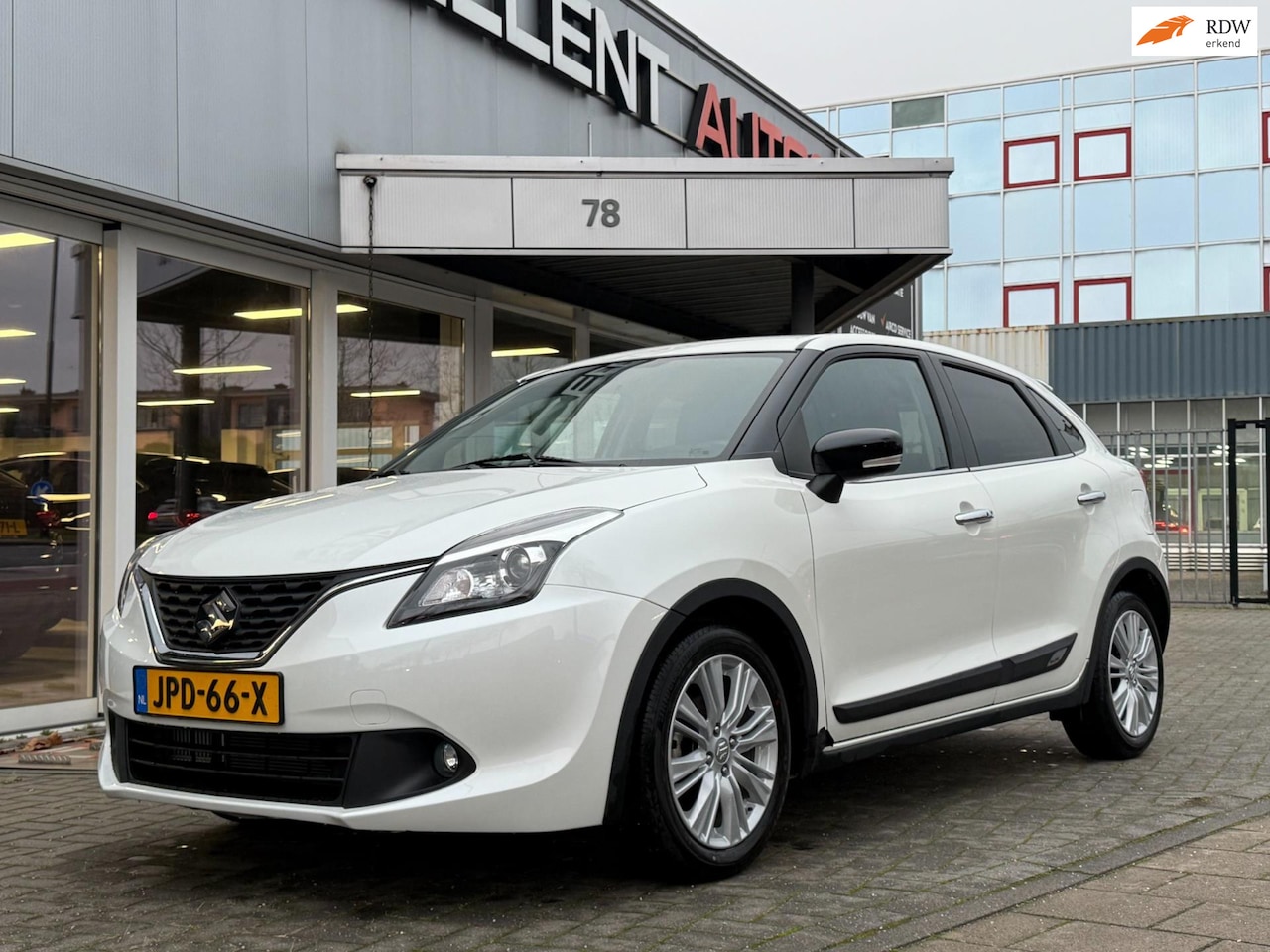 Suzuki Baleno - 1.0 Boosterjet High Executive 1.0 Boosterjet High Executive - AutoWereld.nl