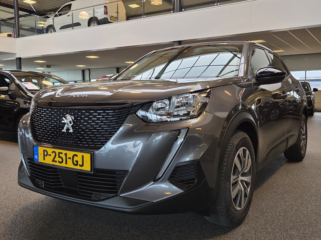 Peugeot 2008 - 1.2 PureTech Active / Trekhaak / Carplay - AutoWereld.nl