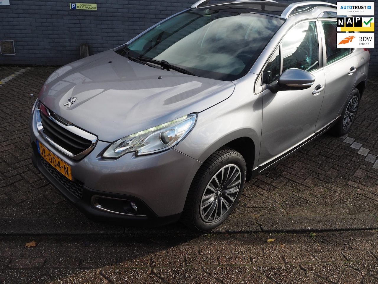 Peugeot 2008 - 1.2 PureTech Blue Lion 1.2 PureTech Blue Lion - AutoWereld.nl