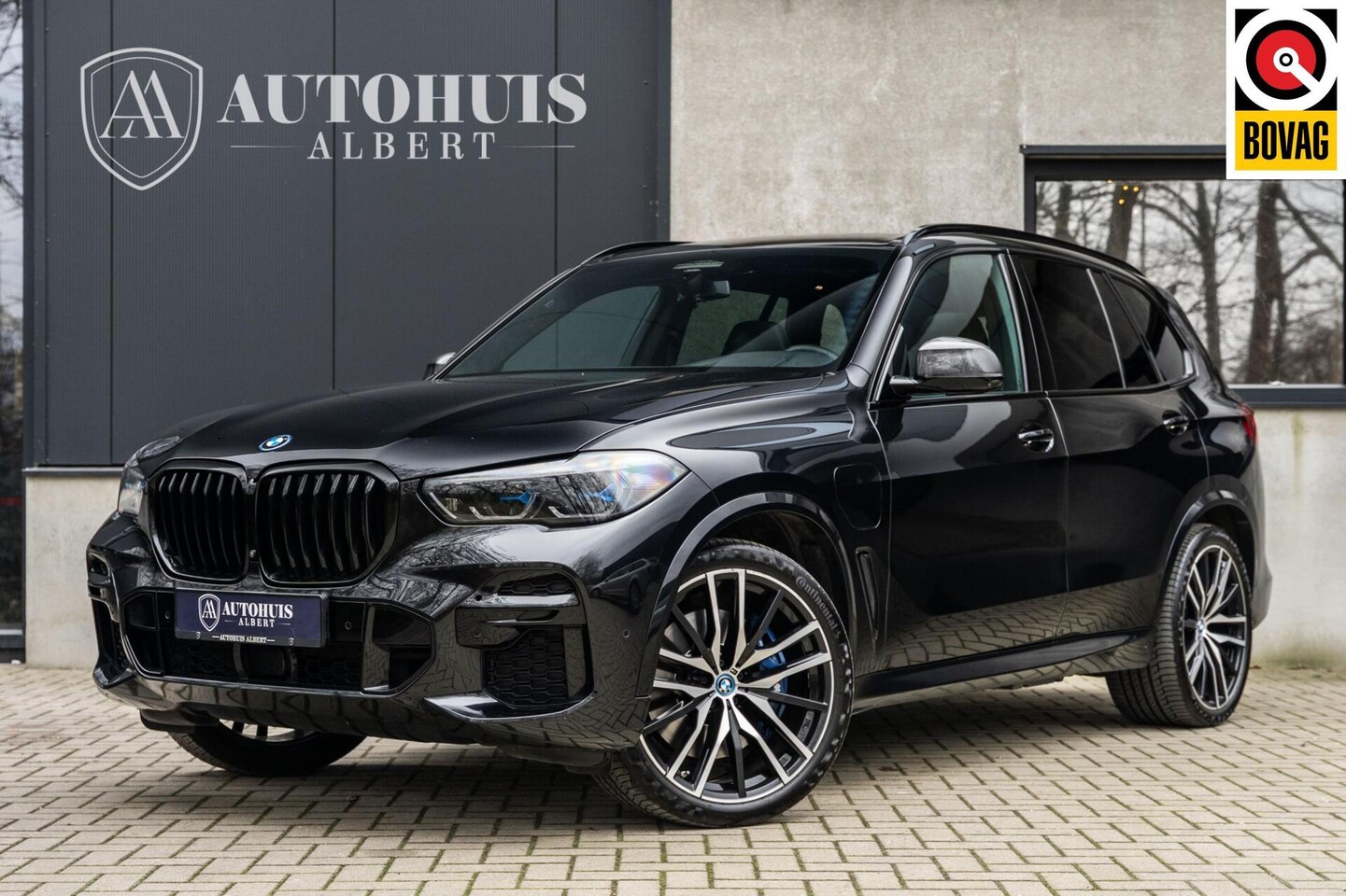 BMW X5 - xDrive45e M-Sport M Perf Seats Carbon Massage 22'' - AutoWereld.nl