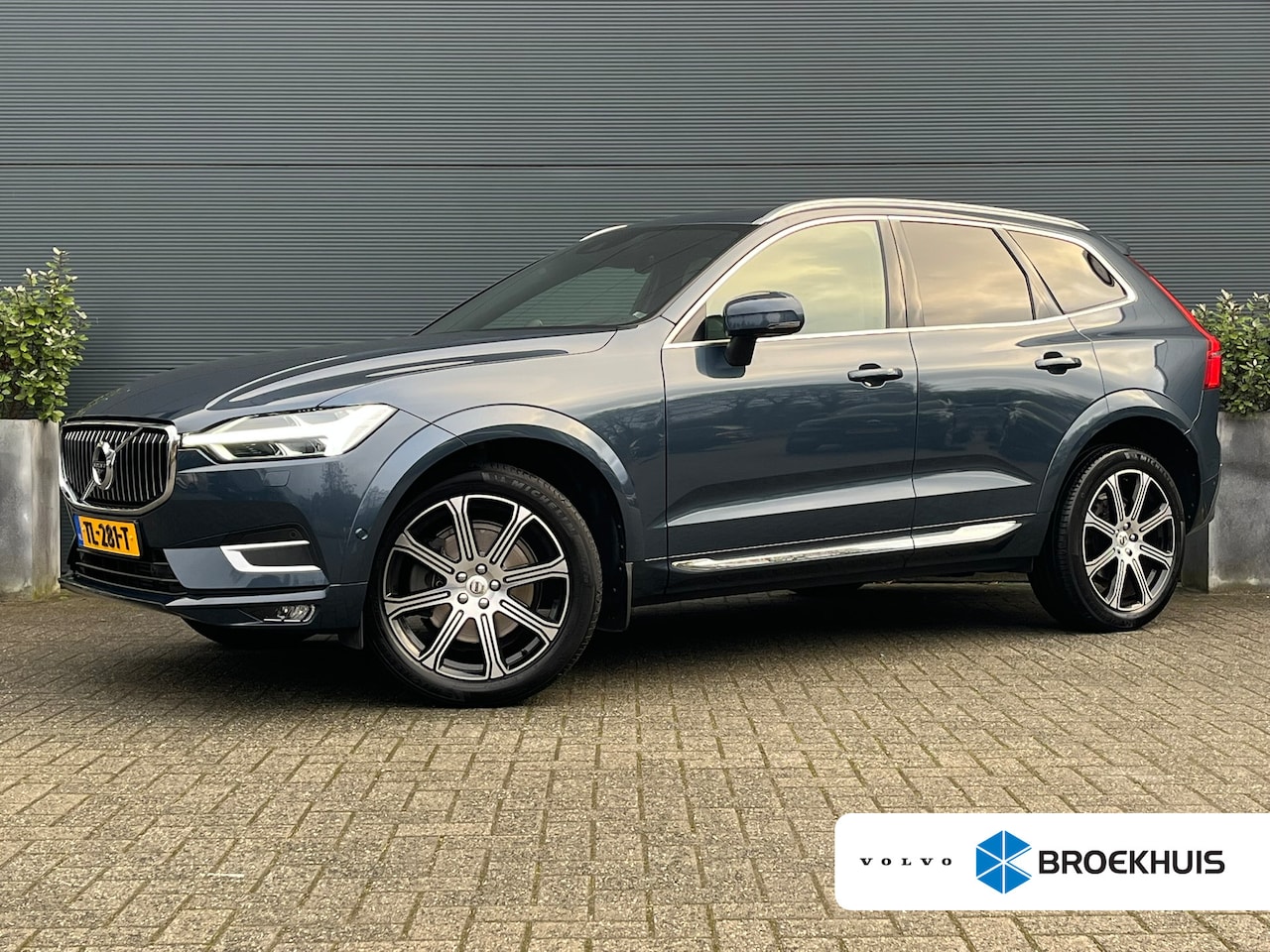 Volvo XC60 - 2.0 T5 AWD Inscription | Luchtvering | Bowers&Wilkins | Massage | HU-Display | - AutoWereld.nl