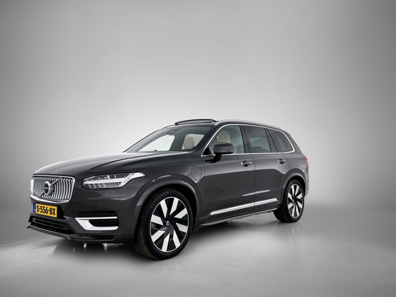 Volvo XC90 - 2.0 T8 AWD Ultimate Bright | Luchtvering | Leder | Panoramadak | - AutoWereld.nl