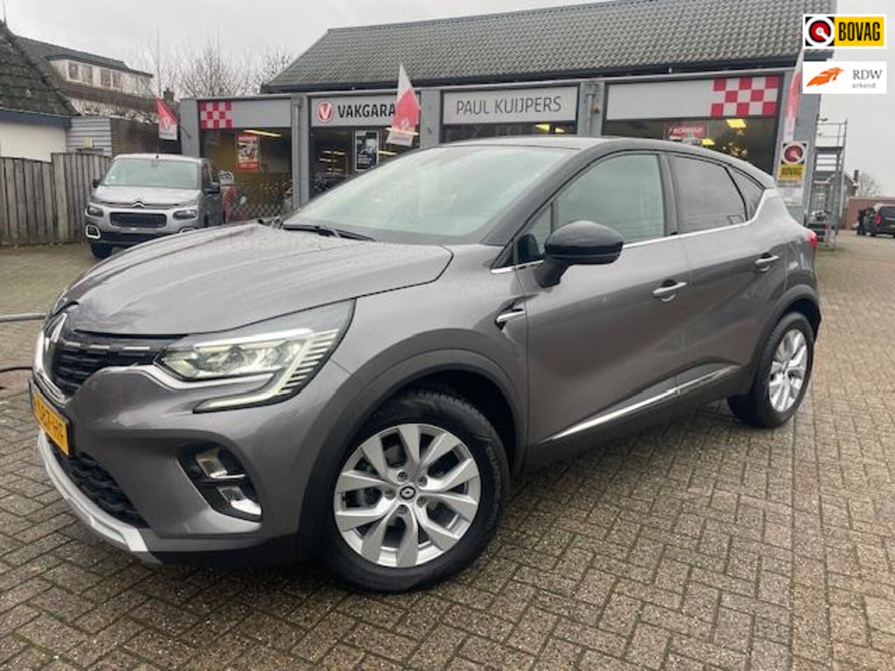 Renault Captur - 1.0 TCe 90 Intens *easy-link navi + All-season band + camera* - AutoWereld.nl