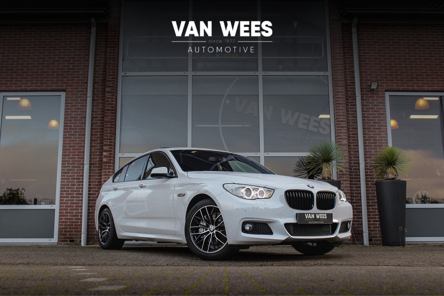 BMW 5-serie Gran Turismo - 520d F07 High Executive M-pakket | M-sport | 185 pk | Automaat | Xenon | Sportstoelen | ➡️ - AutoWereld.nl