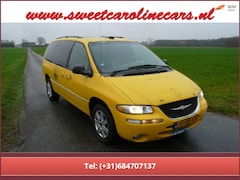 Chrysler Town and Country - 3.8 V6 Automaat, Carbage-run/Rammelbak Edition 7-persoons..Vol optie