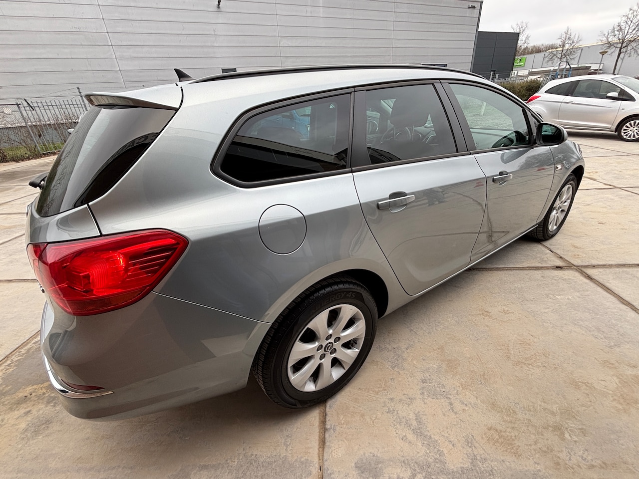 Opel Astra Sports Tourer - 1.4 Turbo Design Edition | Navi. Sportstoel. 140pk.