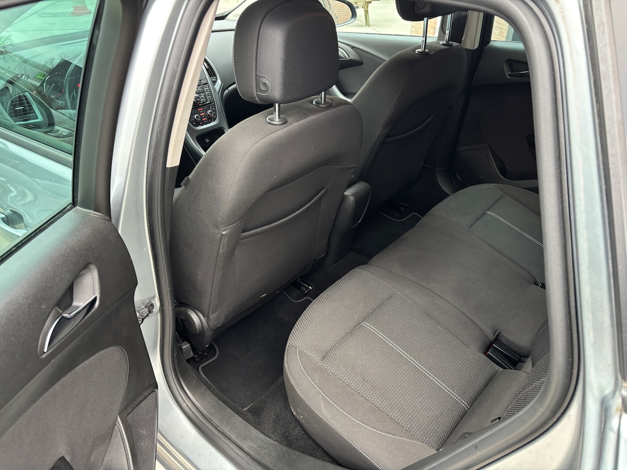 Opel Astra Sports Tourer - 1.4 Turbo Design Edition | Navi. Sportstoel. 140pk.