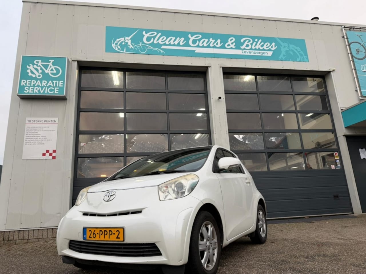Toyota iQ - 1.0 VVTi Comfort 1.0 VVTi Comfort - AutoWereld.nl