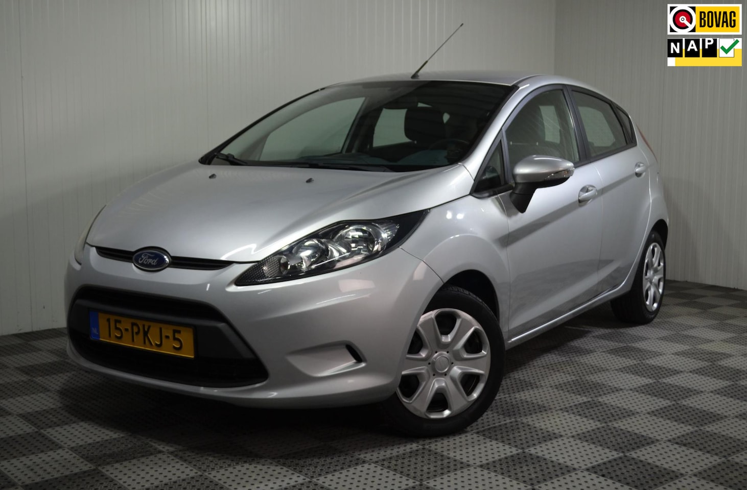 Ford Fiesta - 1.4 Trend / Automaat / Pdc / NL auto - AutoWereld.nl