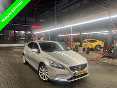 Volvo V40 - 1.6 D2 Momentum Navi|Camera|Clima