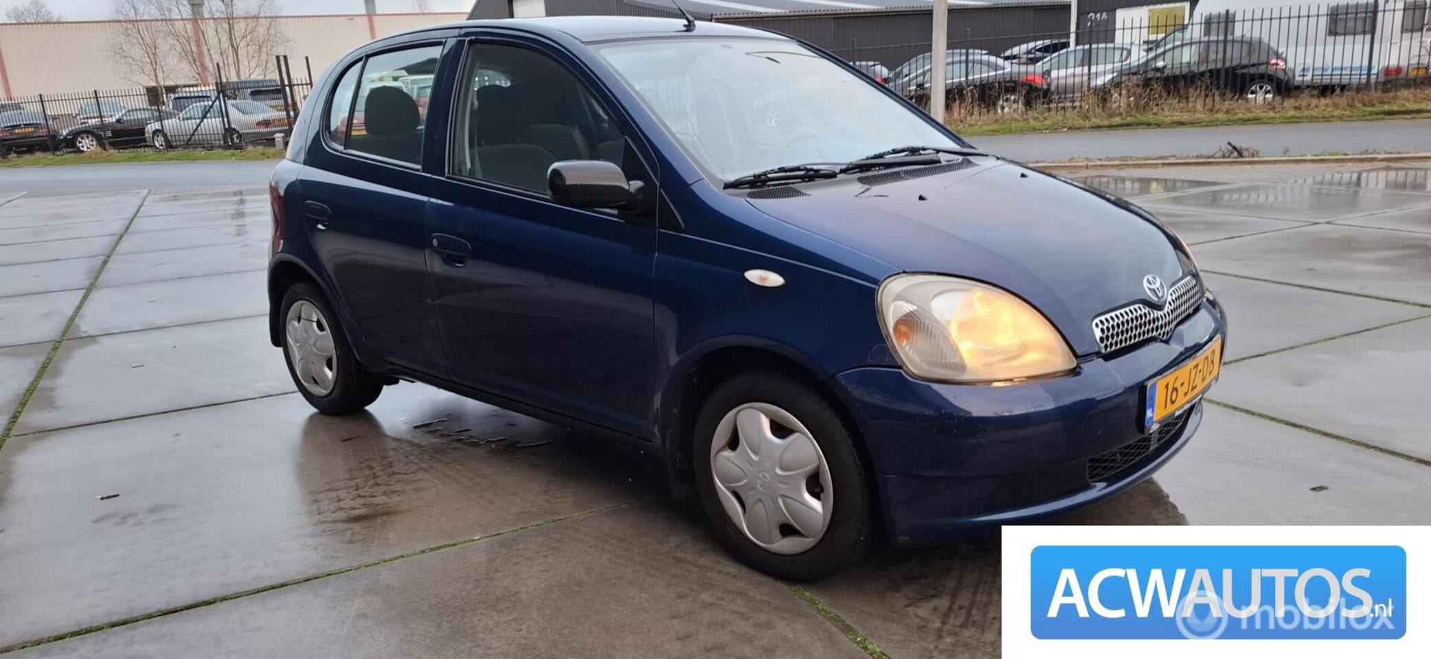 Toyota Yaris - 1.3-16V VVT-i Sol 1.3-16V VVT-i Sol AUTOMAAT - AutoWereld.nl