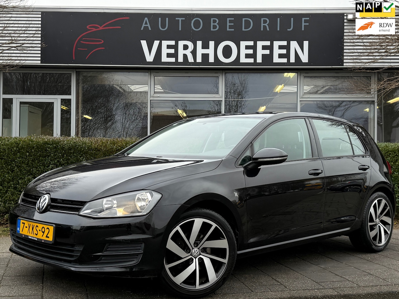 Volkswagen Golf - 1.2 TSI Trendline - ORG NL - NAP - CRUISE / CLIMATE CONTR - INCL BOEKEN 2 SLEUTELS ! - AutoWereld.nl