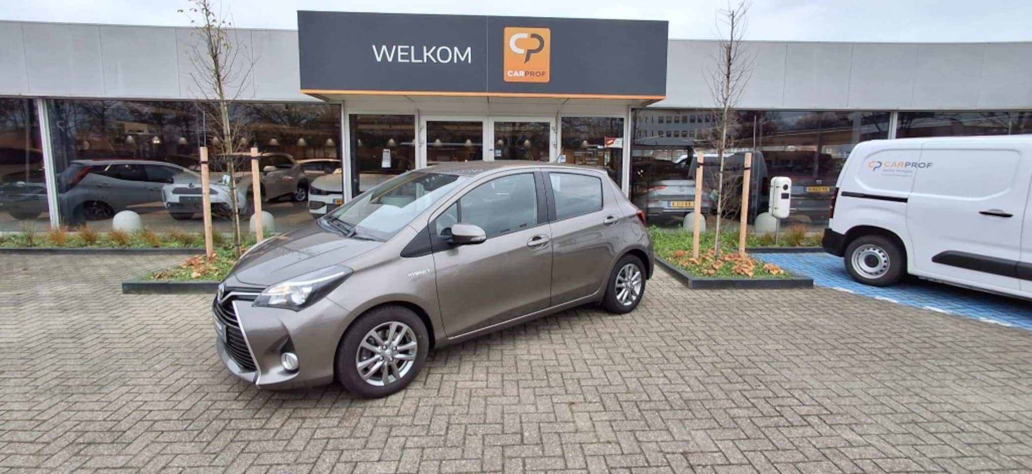 Toyota Yaris - 1.5 Hybrid Aspiration Navi | All-in - AutoWereld.nl