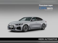 BMW i4 - eDrive35 M Sport Edition 70 kWh | M-sport | M-remsportschijven | Achteruitrijcamera | Park