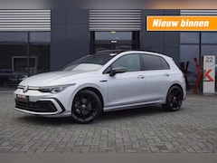 Volkswagen Golf - R-Line black1.5 TSI DSG 150pk/ Panodak /19 Inch LM/ IQ LED / App-Connect/Camera/Navi