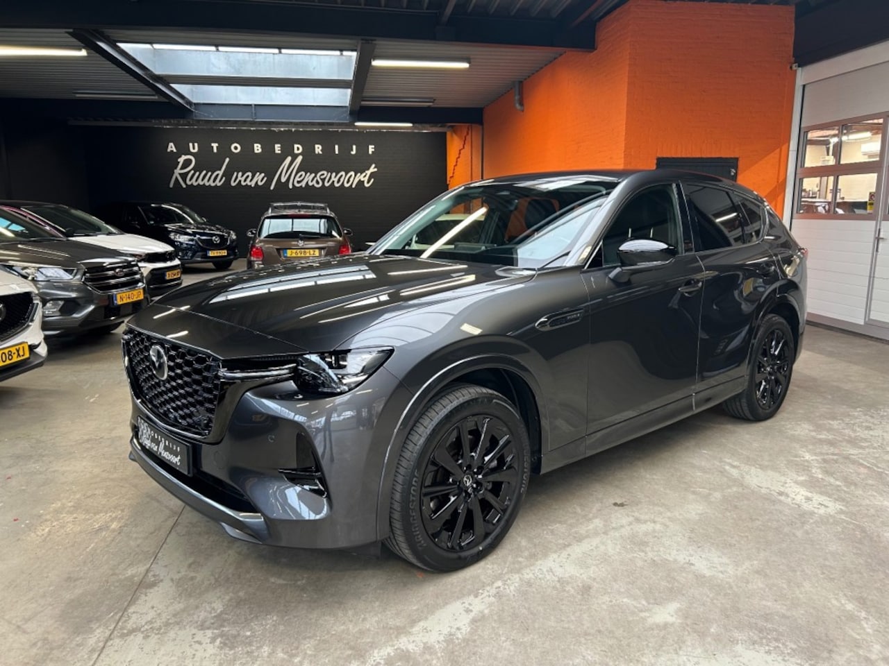 Mazda CX-60 - 2.5 PHEV HOMURA + / 360 Camera / Ad-Cruise / Bose / Trekhaak - AutoWereld.nl