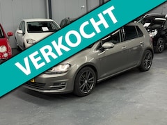 Volkswagen Golf - 1.4 TSI ACT Highline Automaat PANO ACC PDC NAVI Trekhaak 2de Eigenaar