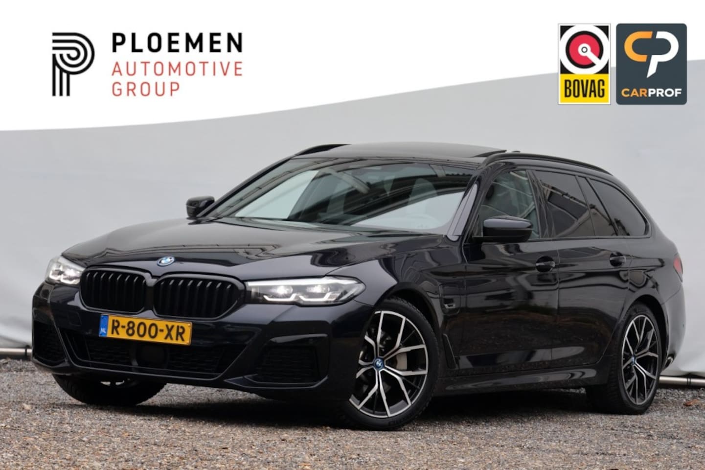 BMW 5-serie Touring - Touring 530e M-Sport - 292 pk **Pano / Trekh / Head up / Harman Kardon - AutoWereld.nl