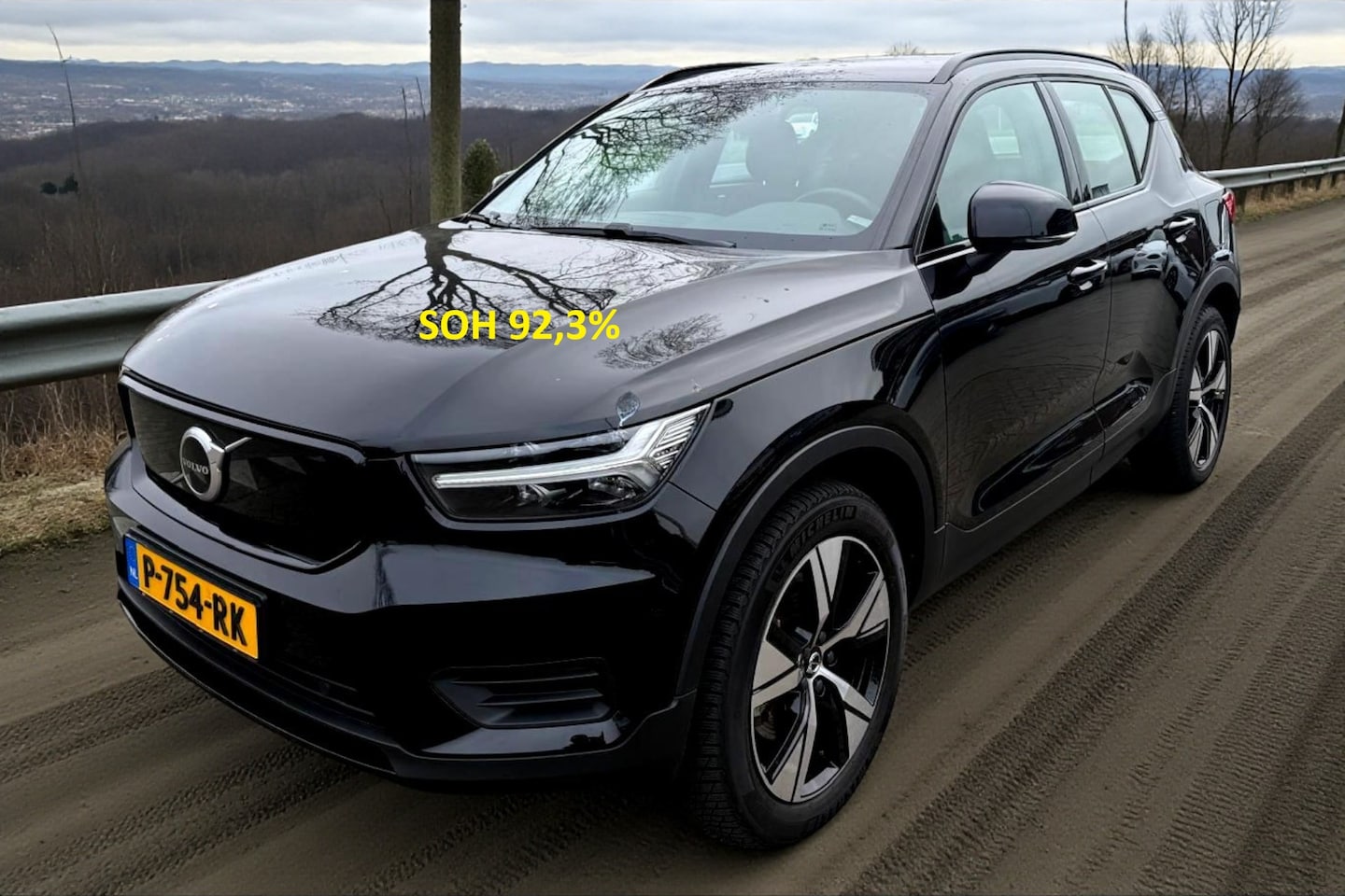 Volvo XC40 - Recharge Twin Plis AWD 300kW/408pk Aut. R-Design SOH 92% ADAPT.CRUISE + EL.TREKHAAK + CAME - AutoWereld.nl
