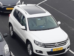 Volkswagen Tiguan - 2.0 TSI Sport&Style 4Motion 2.0 TSI Sport&Style 4 motion Panoramadak full options