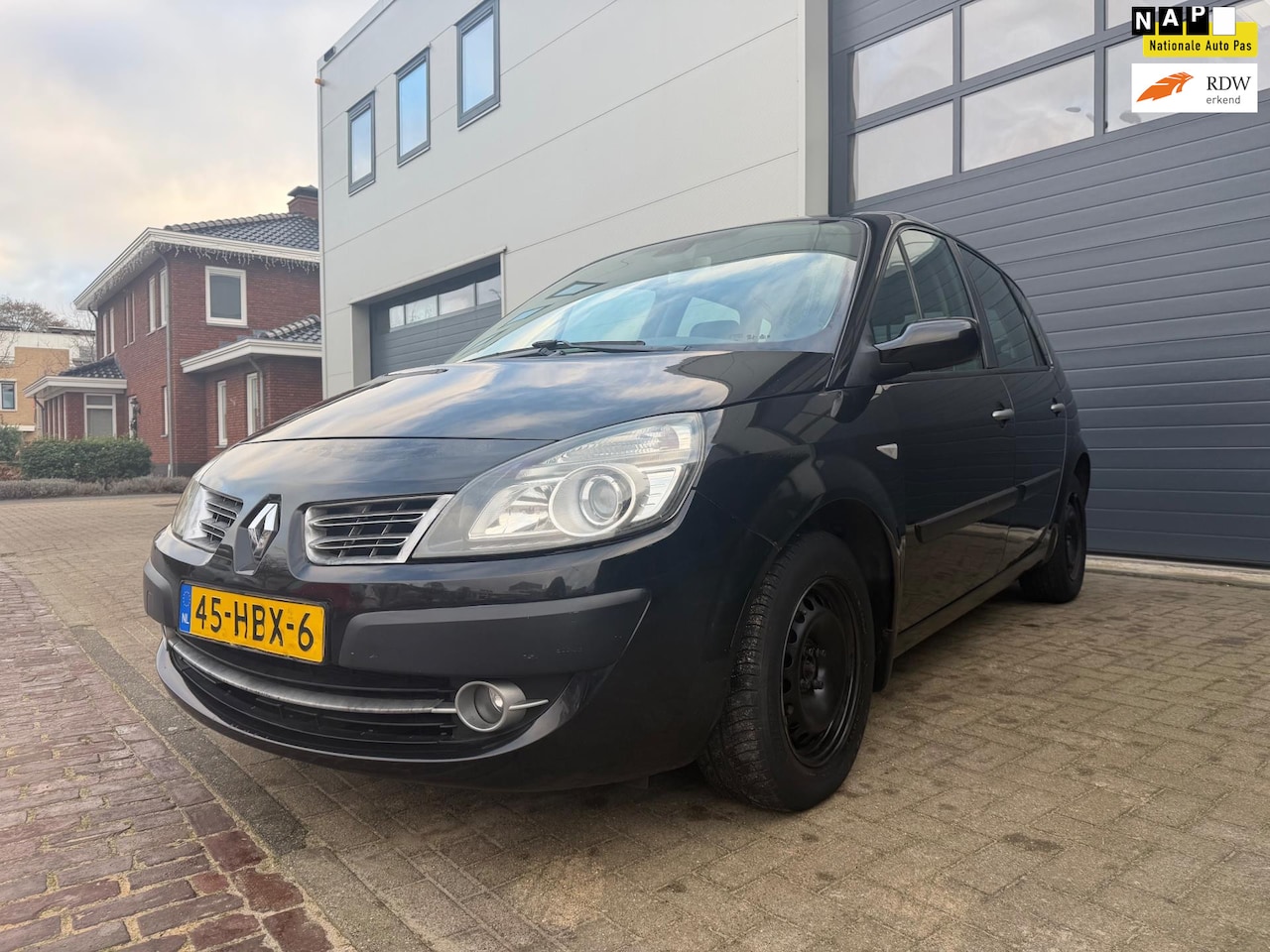 Renault Scénic - 1.6-16V Business Line 1.6-16V Business Line - AutoWereld.nl