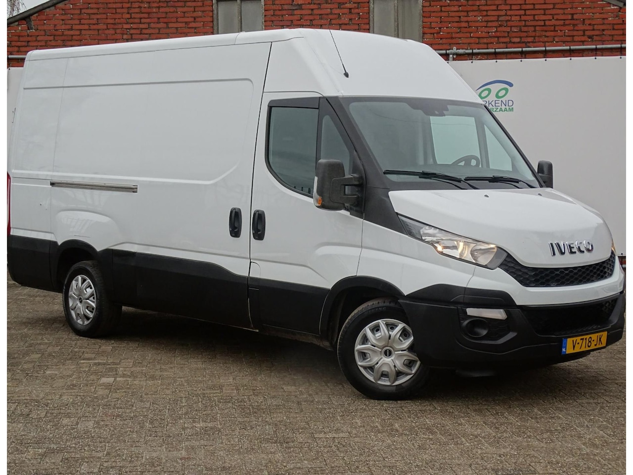 Iveco Daily - 35S13V 2.3 352 H3 L|Trekhaak|Goed onderhoud! - AutoWereld.nl