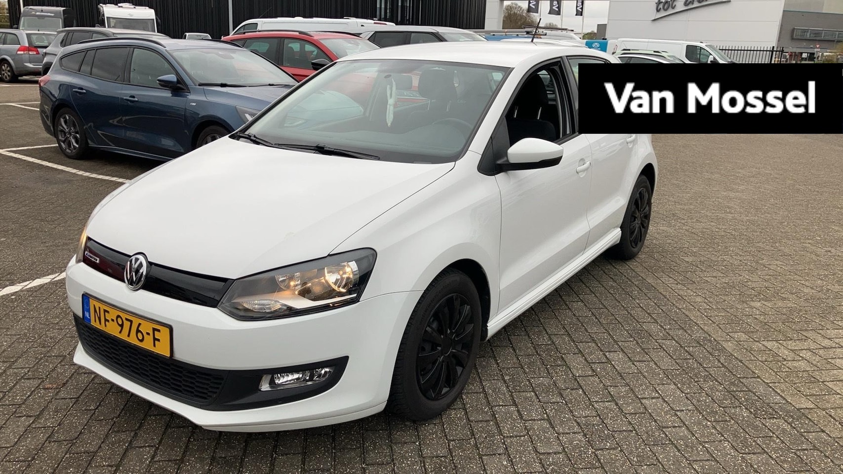 Volkswagen Polo - 1.0 BlueMotion Edition 95 PK | Apple Carplay | Cruise Control | Airco | 5-Deurs | Elektris - AutoWereld.nl