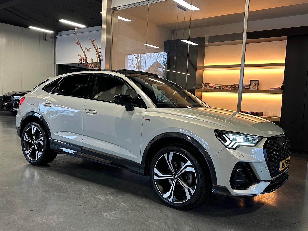 Audi Q3 Sportback - 35 TFSI 3 X S Line Panorama B&O ACC Keyless - AutoWereld.nl