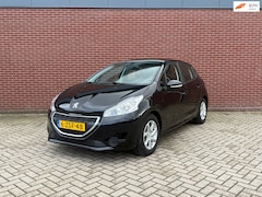 Peugeot 208 - 1.2 VTi Allure 5-deurs / Airco / Pdc / Cruise / Trekhaak / Pano