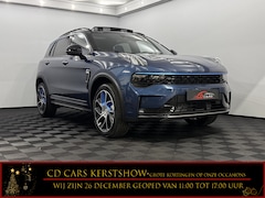 Lynk & Co 01 - 1.5 Pano, 360 Camera, Navi, Keyless start, Stoelverwarming, Elektrische achterklep, 3 jaar